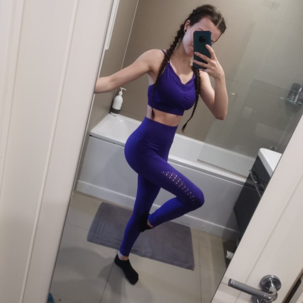 Purple Energy Seamless Activewear Set - Picture 4 of 8